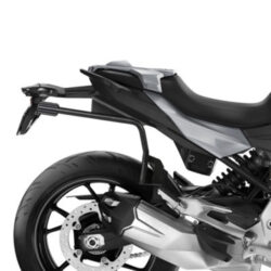 SHAD W0FR90IF BMW 3P System Fitting Kit fits F900R or F900XR